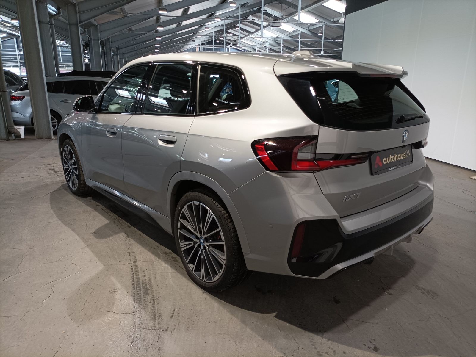 BMW iX1 SUV iX1 xDrive30 M Sport Pro #4