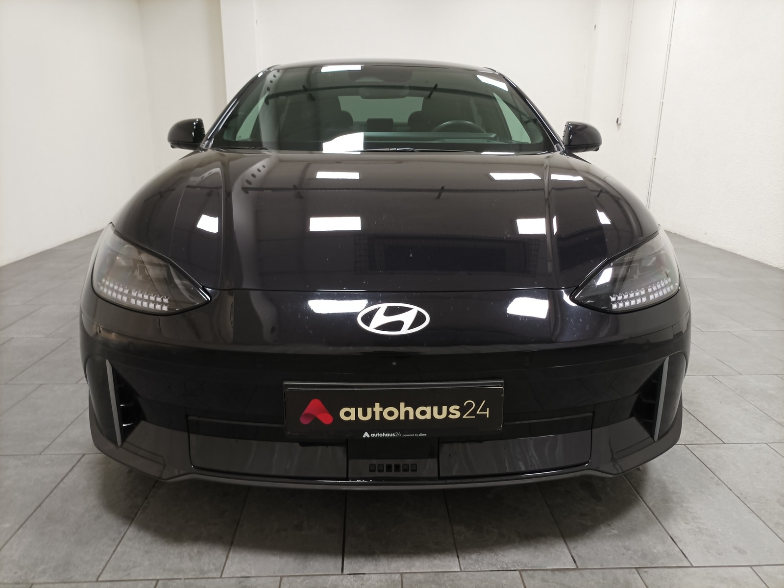 Hyundai IONIQ 6 Limousine IONIQ 6 Uniq / Uniq-Paket Elektro 4WD #2