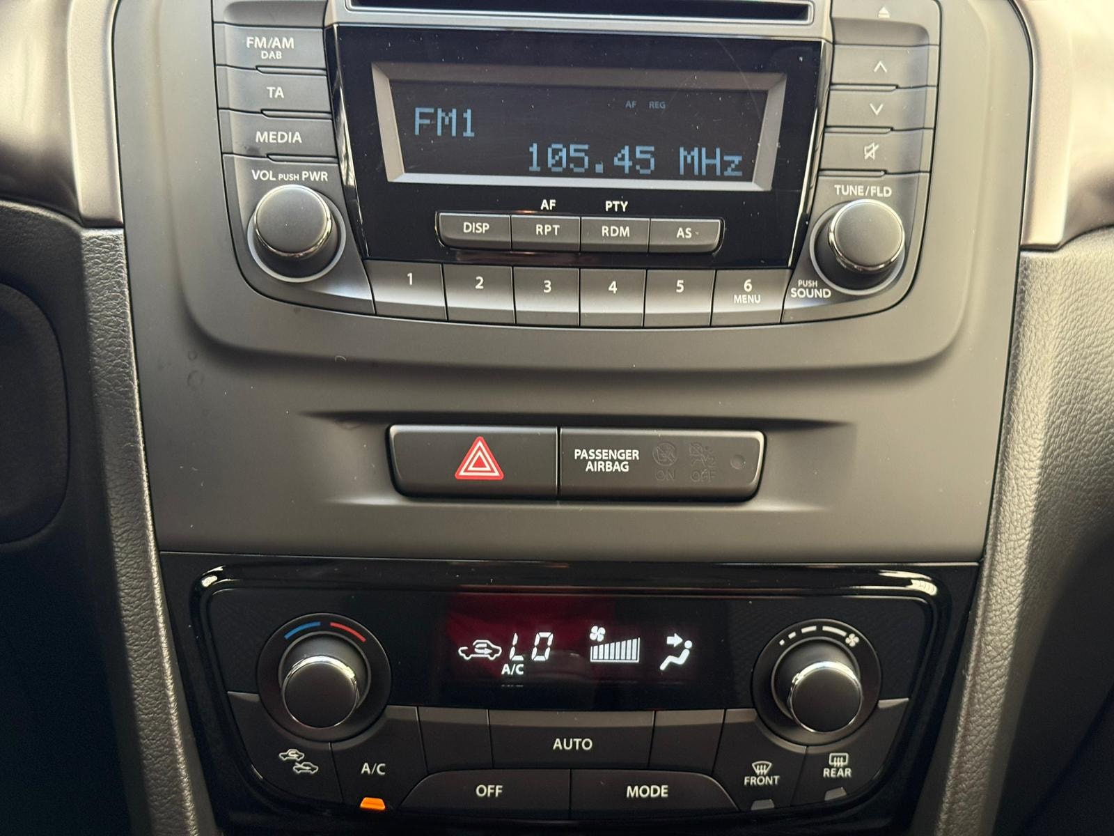 Suzuki Vitara SUV Vitara 1.4 Club Hybrid #12