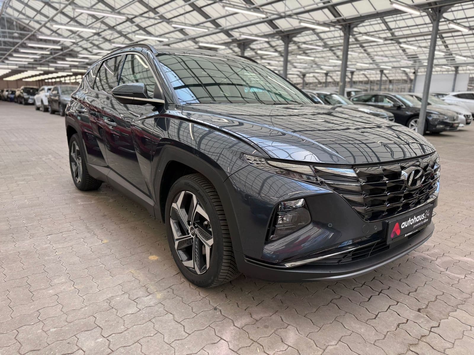 Hyundai Tucson SUV / Crossover / Geländewagen HYUNDAI Tucson 1.6 T-GDI Plug-in Hybrid 4WD Auto Sports Utility Vehicle #1