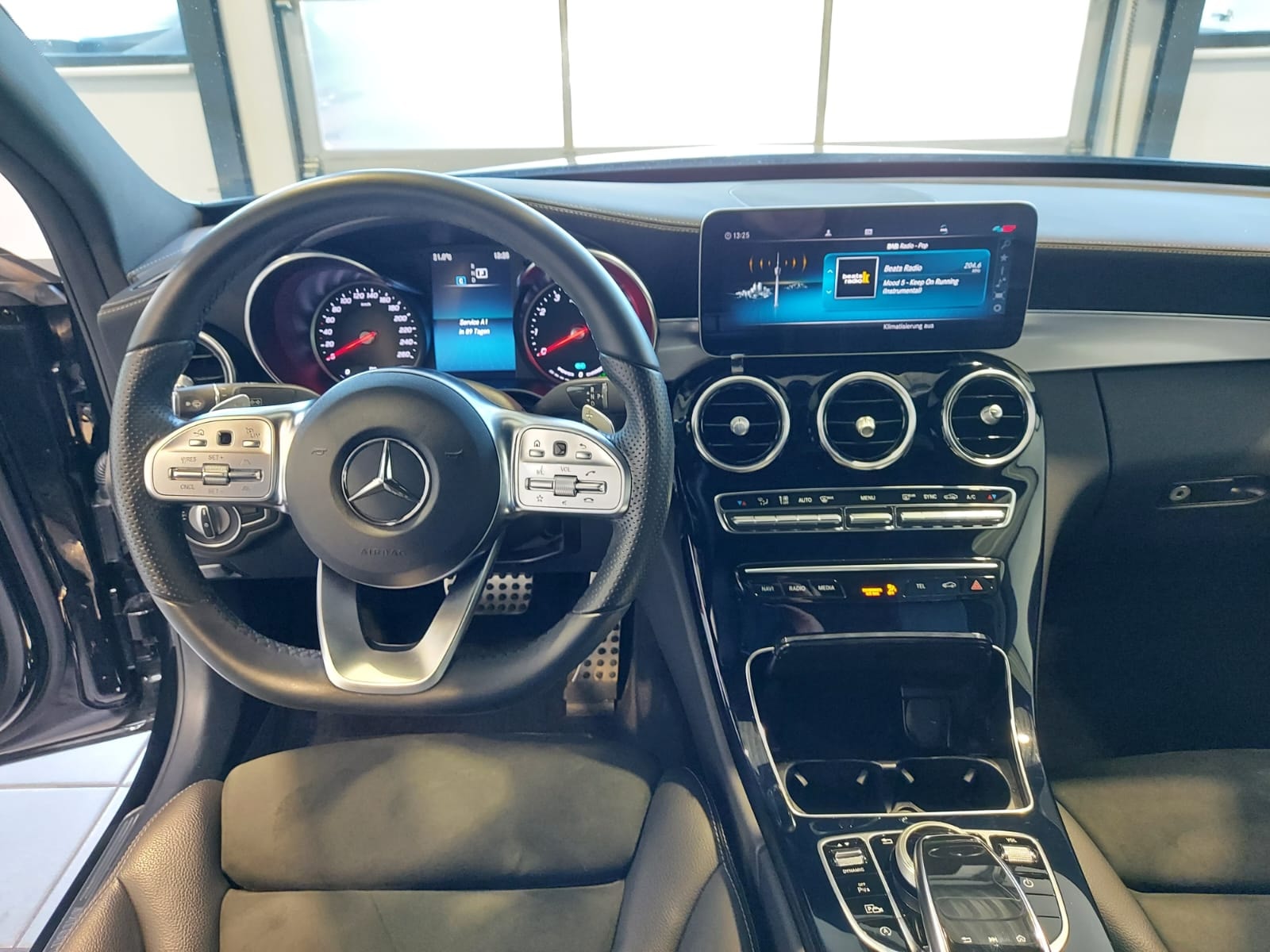 Mercedes Benz C-Klasse Limousine C 300 AMG Line 4Matic (EURO 6d) #9