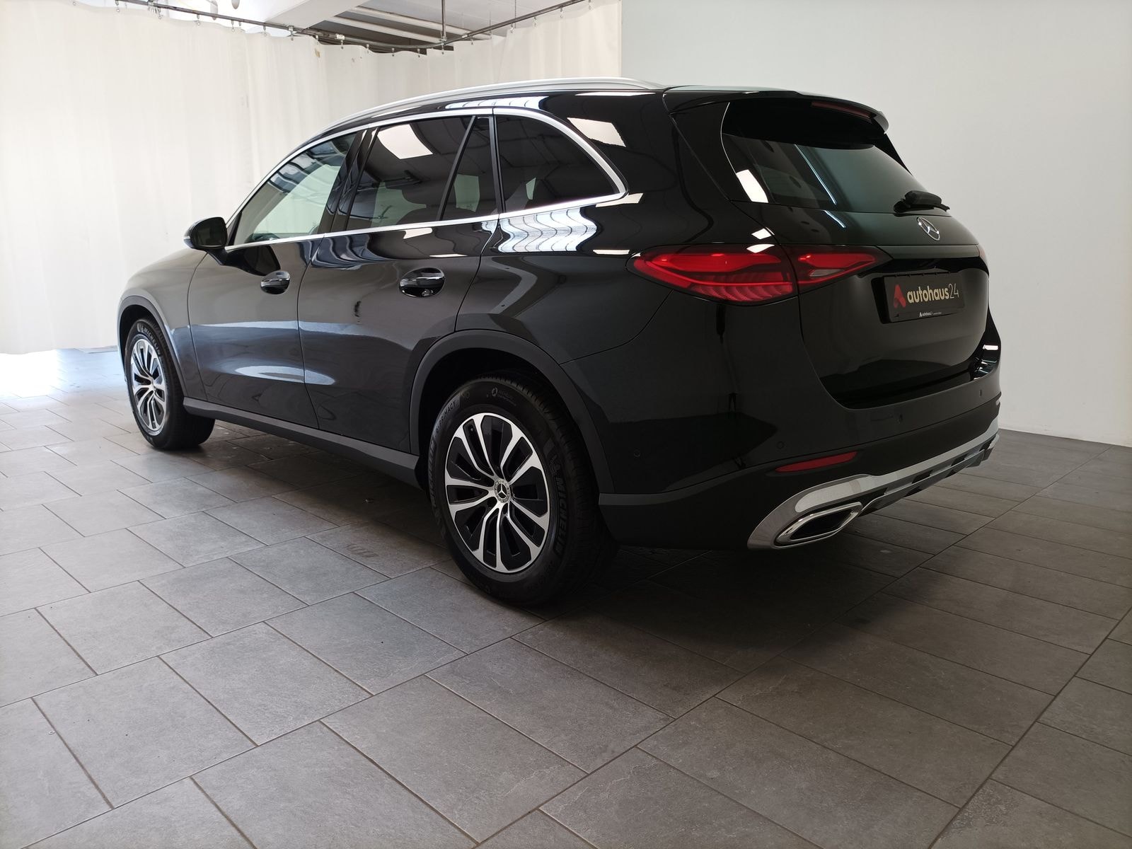 Mercedes Benz GLC-Klasse SUV GLC 220 d Avantgarde 4Matic #4