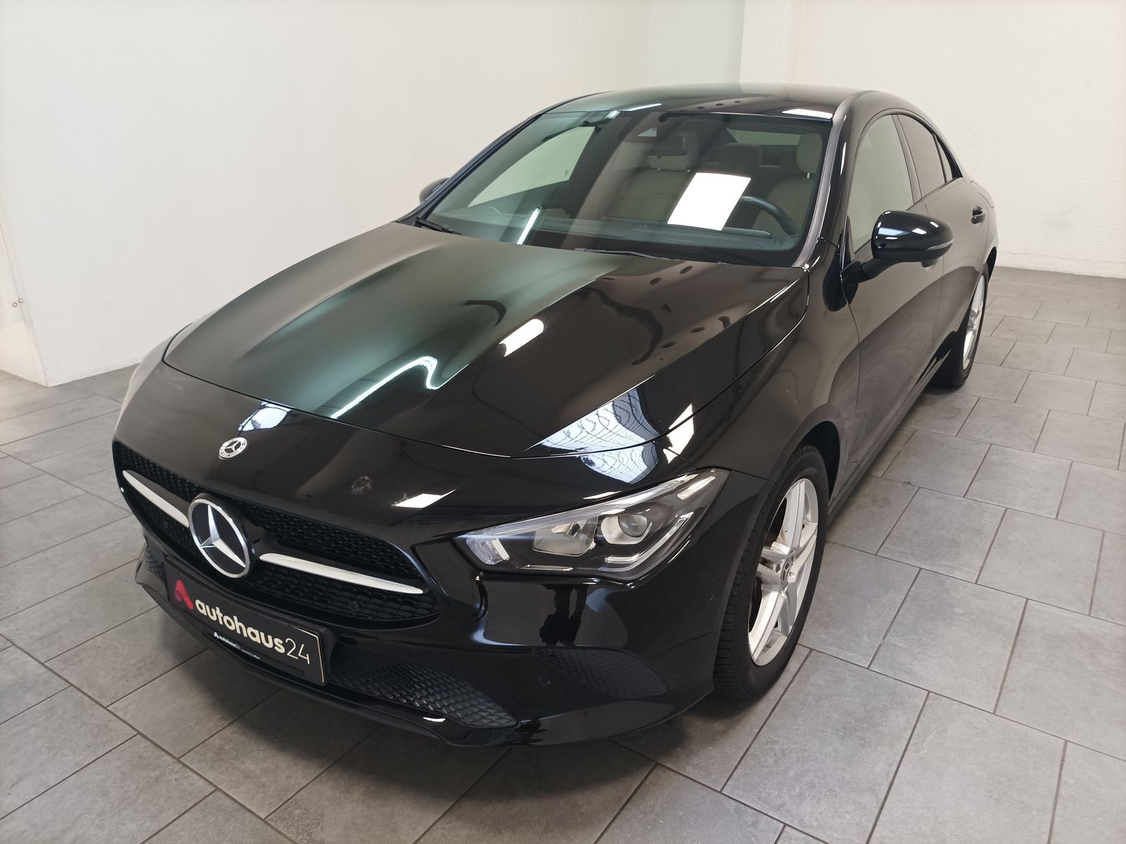 Mercedes Benz CLA-Klasse Limousine CLA 220 d Progressive (EURO 6d) #3