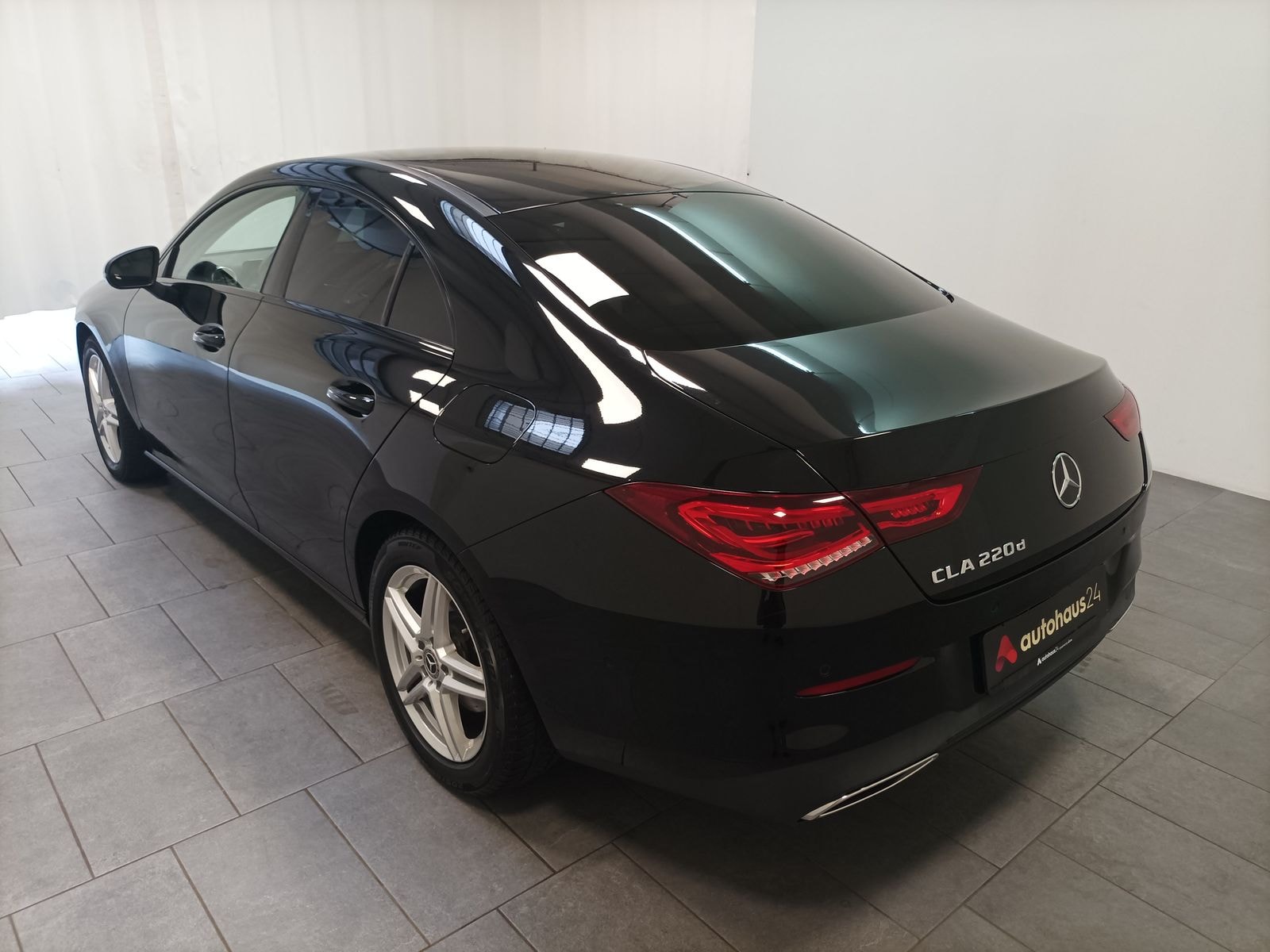 Mercedes Benz CLA-Klasse Limousine CLA 220 d Progressive (EURO 6d) #4