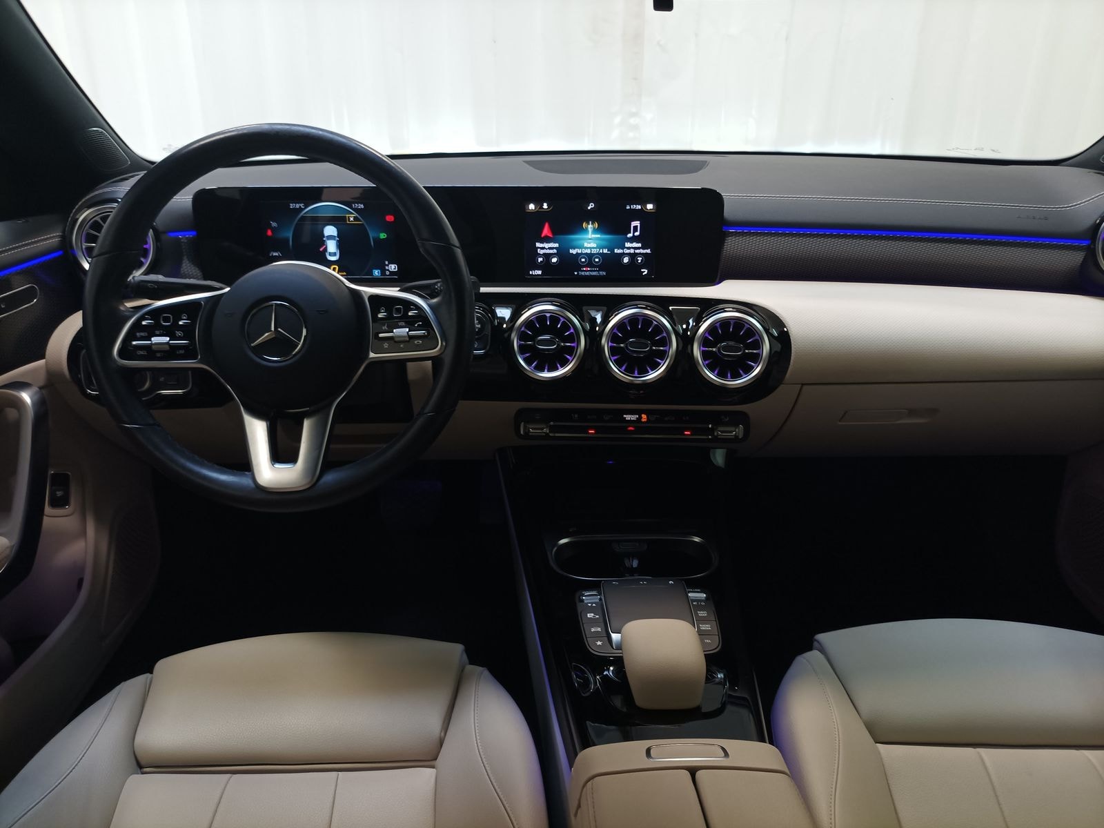 Mercedes Benz CLA-Klasse Limousine CLA 220 d Progressive (EURO 6d) #10