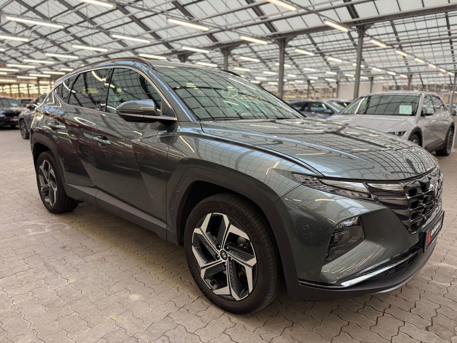 Hyundai Tucson SUV / Crossover / Geländewagen HYUNDAI Tucson 1.6 T-GDI Plug-in Hybrid 4WD Auto Sports Utility Vehicle #1