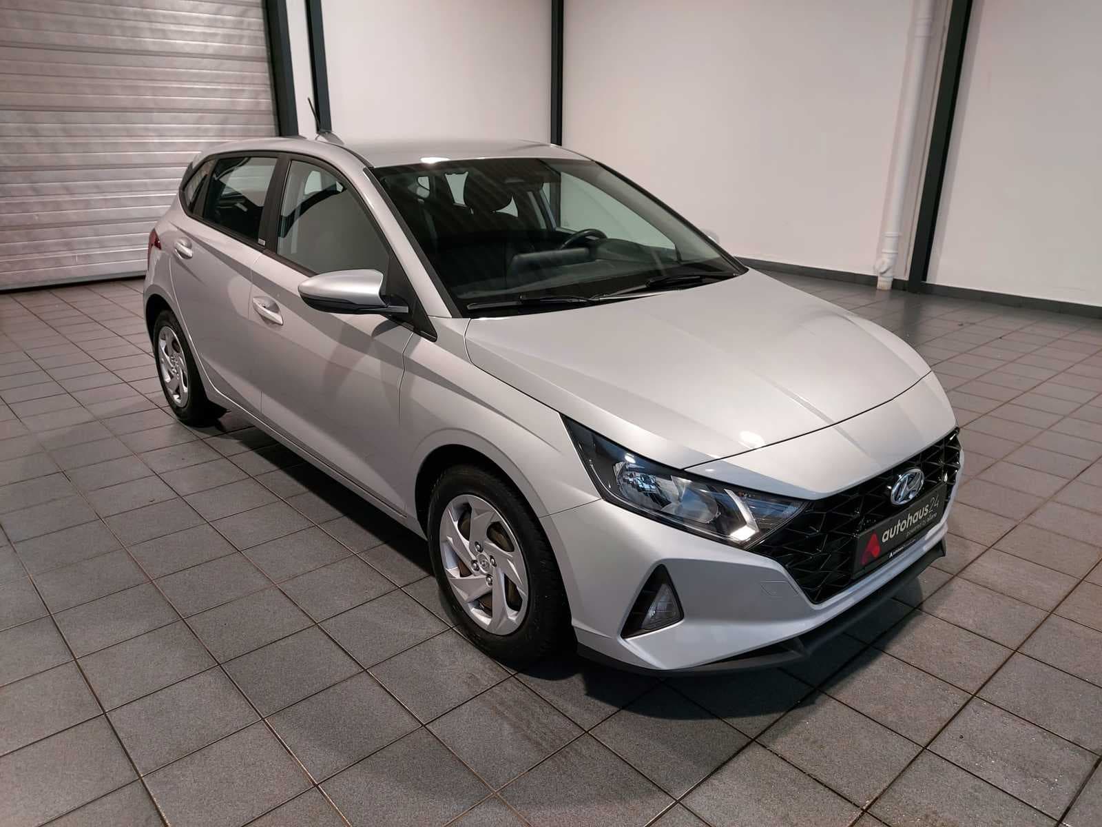 Hyundai i20 Limousine HYUNDAI i20 1.0 T-GDI 74kW Select Schräghecklimousine #1