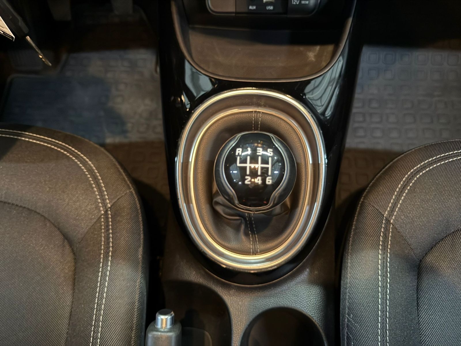 Kia Soul Van Soul 1.6 GDI Dream Team #13