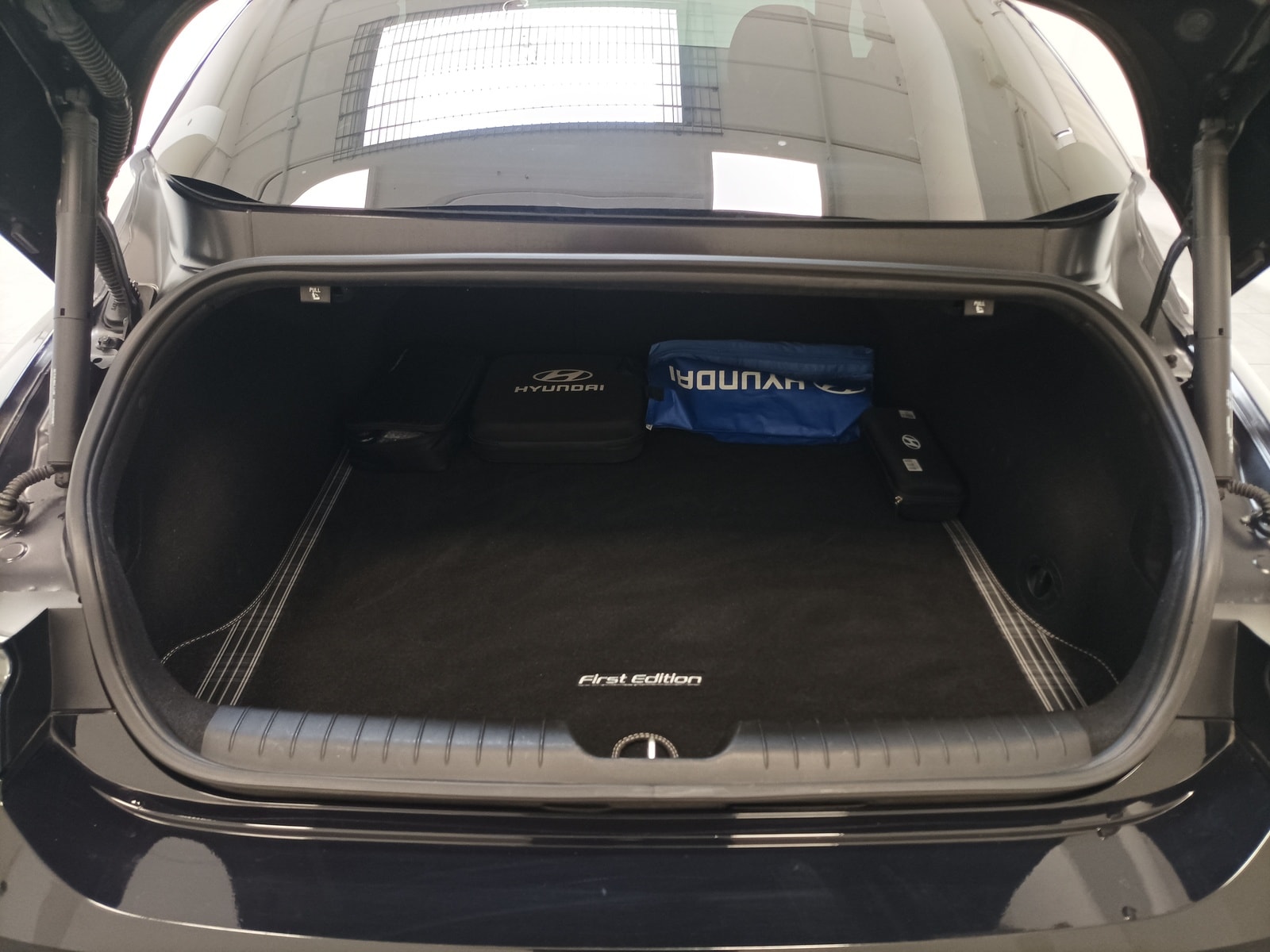 Hyundai IONIQ 6 Limousine IONIQ 6 First Edition/First Ed-Paket Elektro 4WD #6