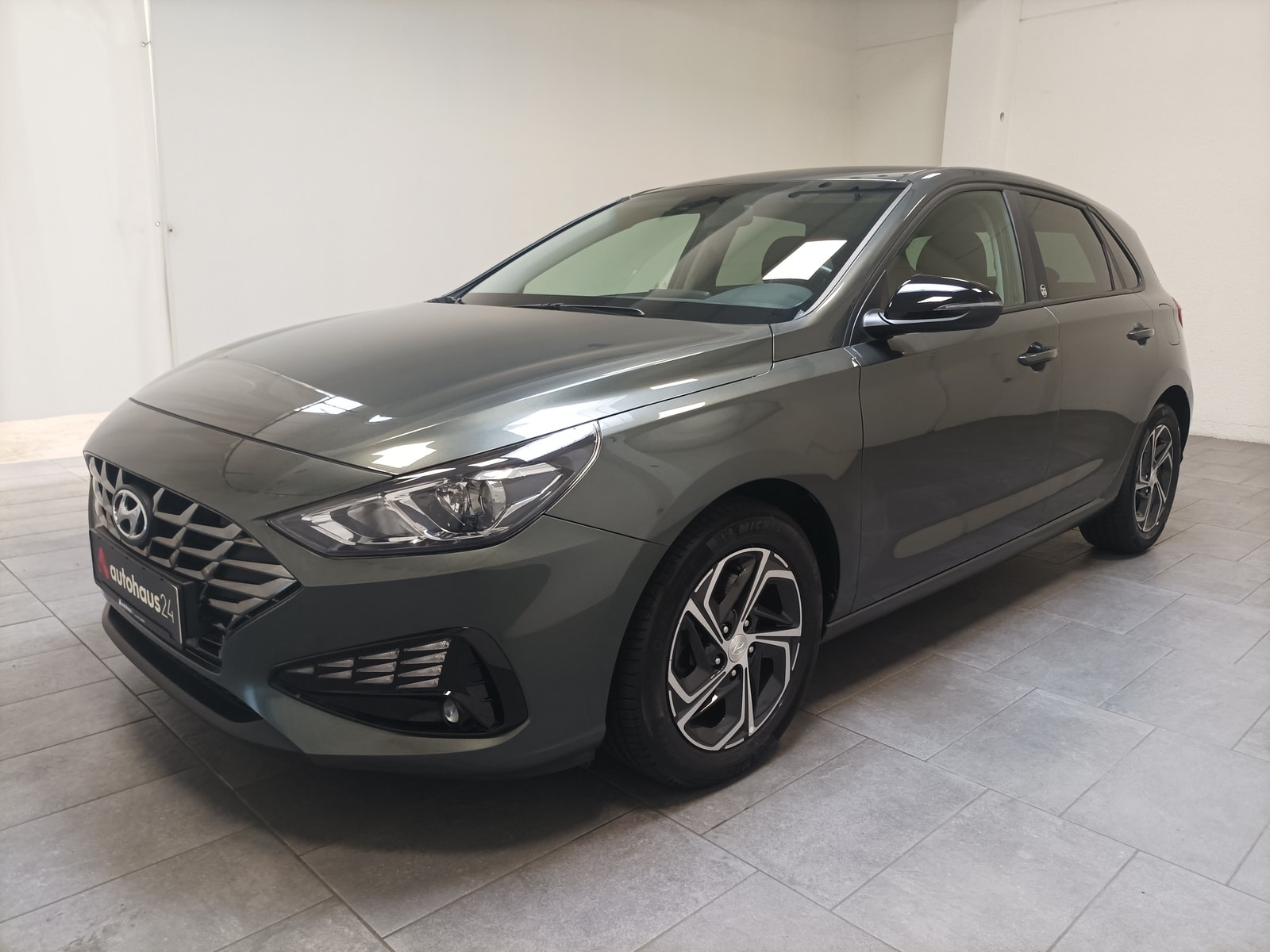 Hyundai i30 Limousine i30 1.0 T-GDI Ed. 30 (EURO 6d)(OPF) #3
