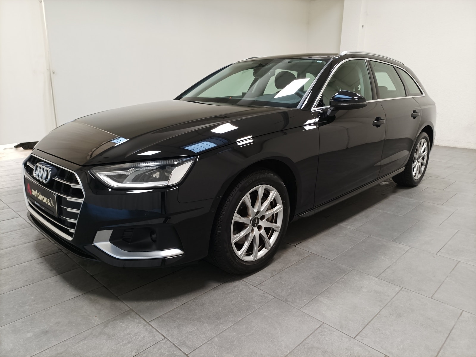 Audi A4 Kombi A4 40 2.0 TFSI Avant advanced (EURO 6d) #3