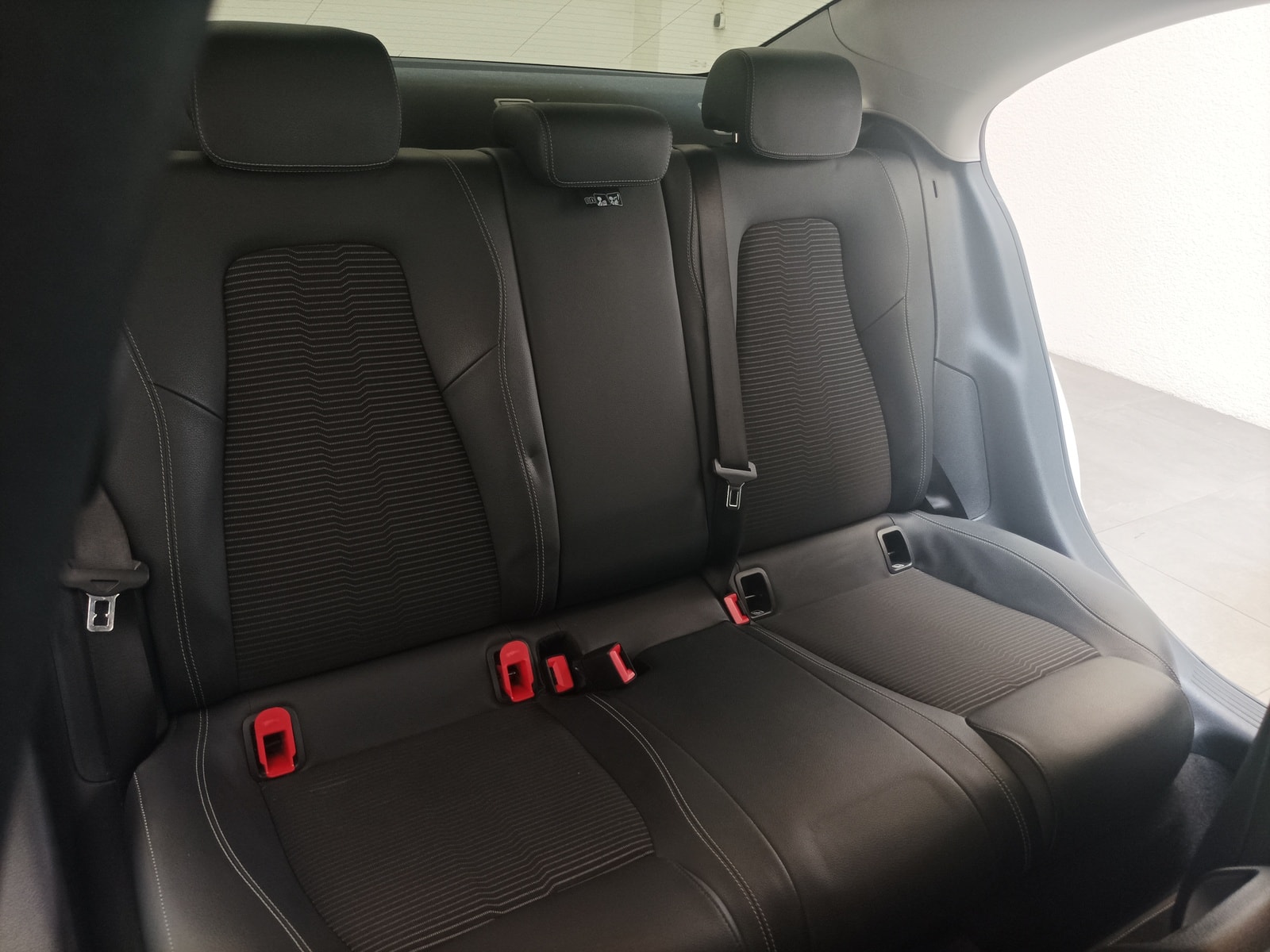 Mercedes Benz CLA-Klasse Limousine CLA 180 Progressive (EURO 6d) #18