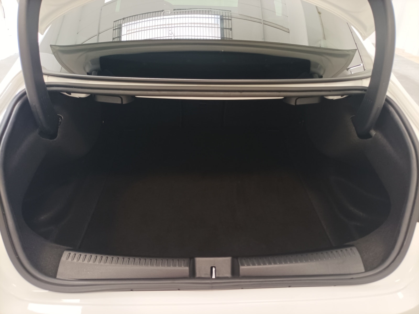 Mercedes Benz CLA-Klasse Limousine CLA 180 Progressive (EURO 6d) #6