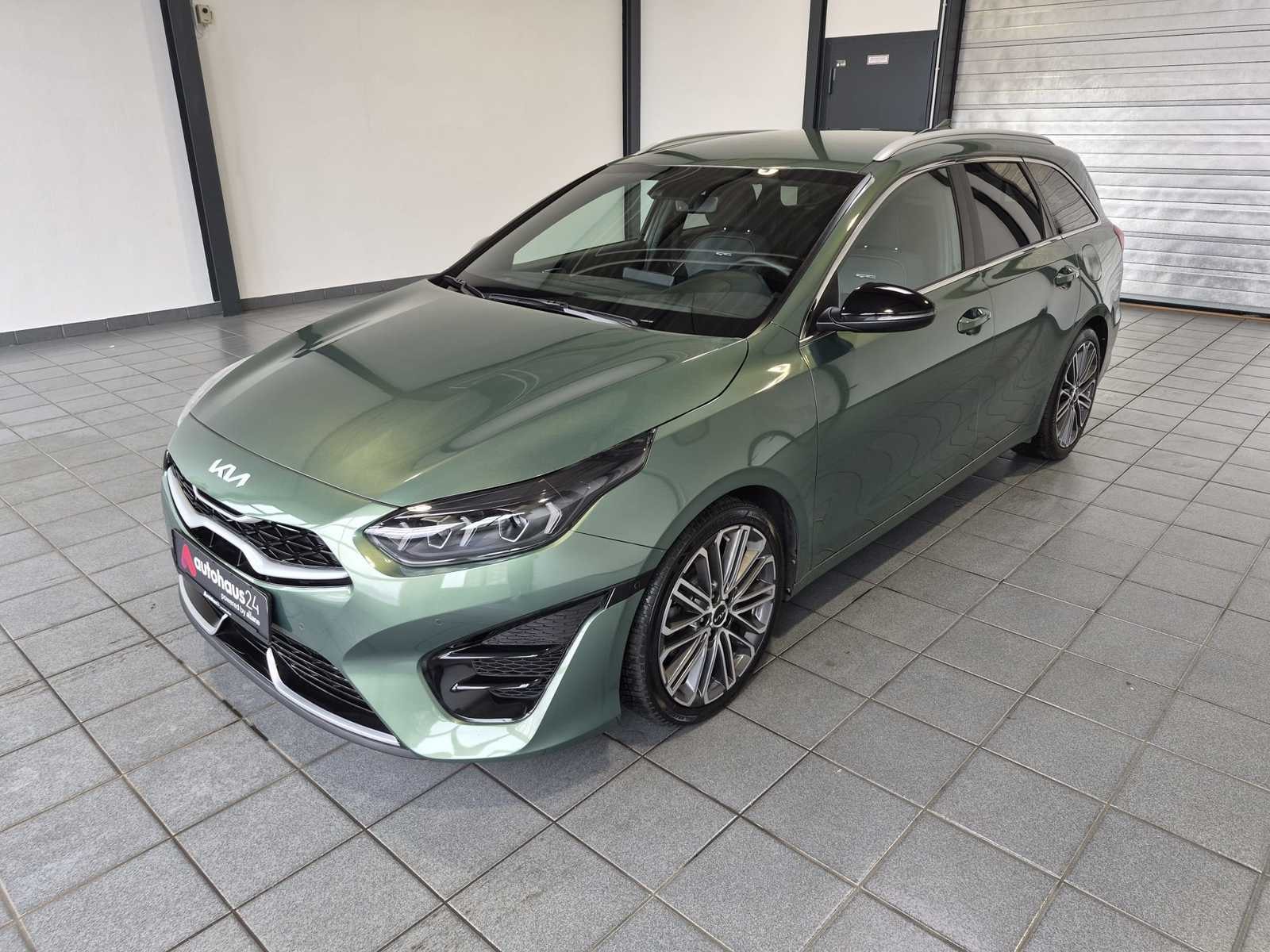 Kia Ceed Sportswagon Kombi Ceed 1.5 T-GDI GT Line (EURO 6d) #3