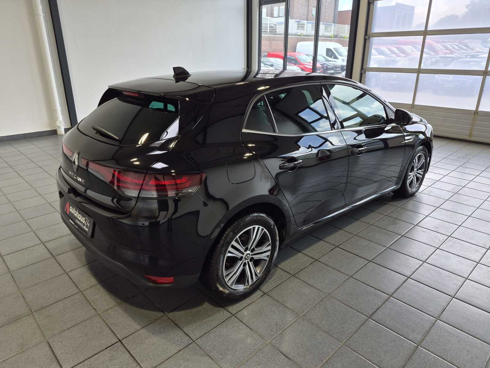 Renault Megane Limousine Megane IV 1.3 TCe 140 Intens GPF (EURO 6d) #5