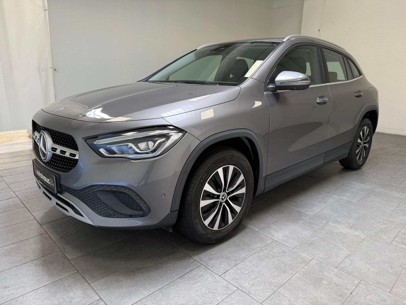 Mercedes Benz GLA-Klasse SUV GLA 250 e Style (EURO 6d) #3