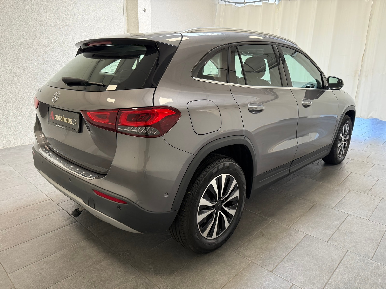 Mercedes Benz GLA-Klasse SUV GLA 250 e Style (EURO 6d) #5