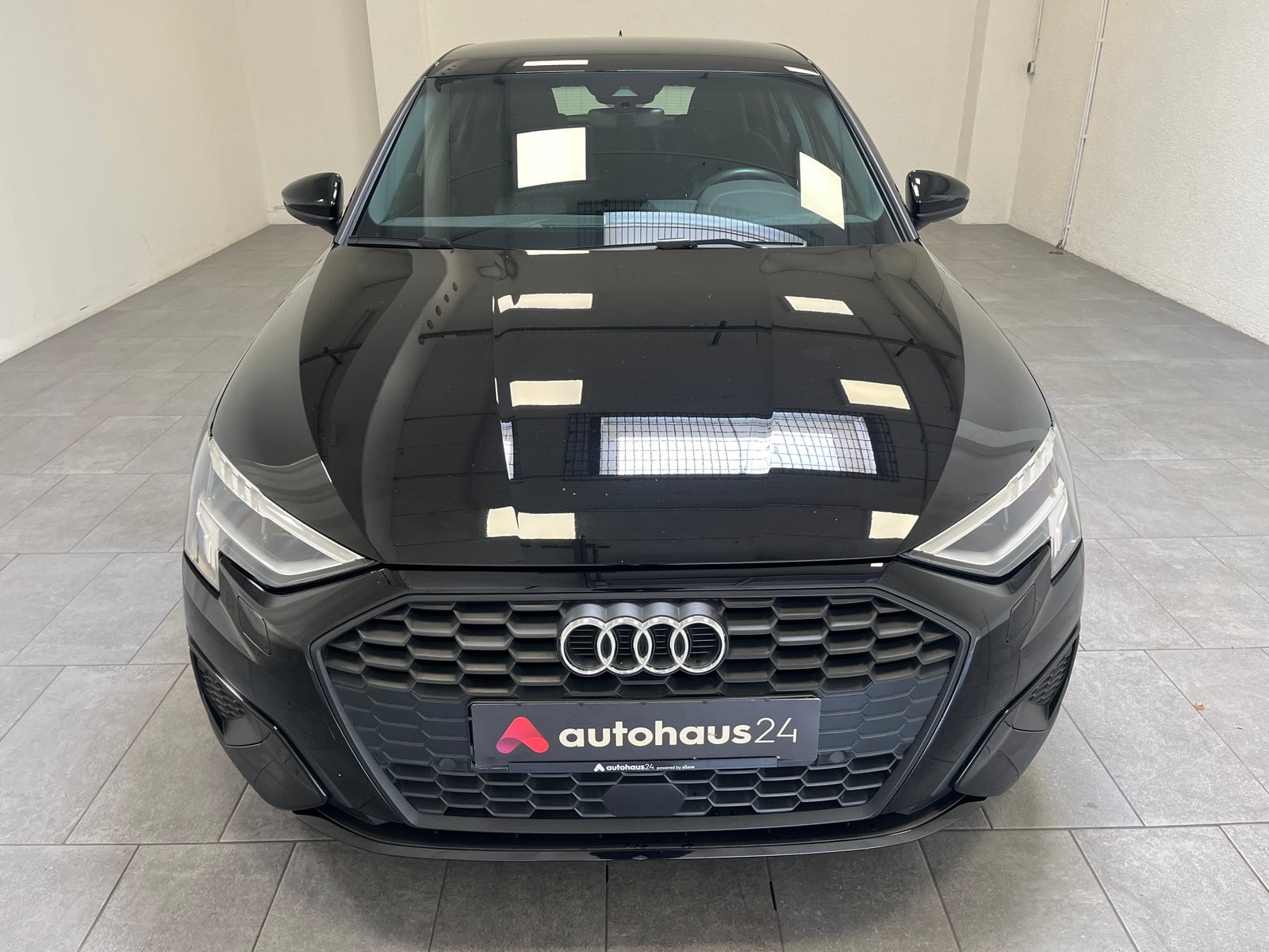Audi A3 Limousine A3 40 1.4 TFSI e-tron Sportback basis (Euro 6d) #2