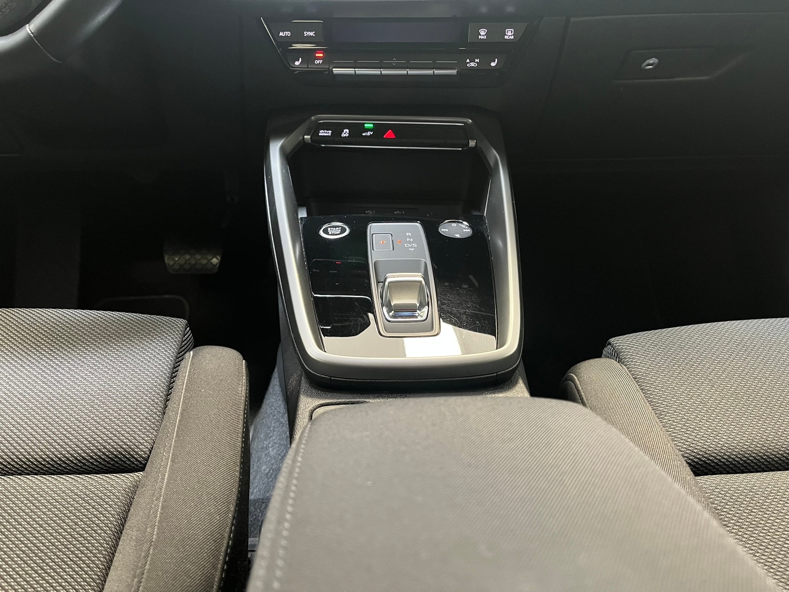 Audi A3 Limousine A3 40 1.4 TFSI e-tron Sportback basis (Euro 6d) #13