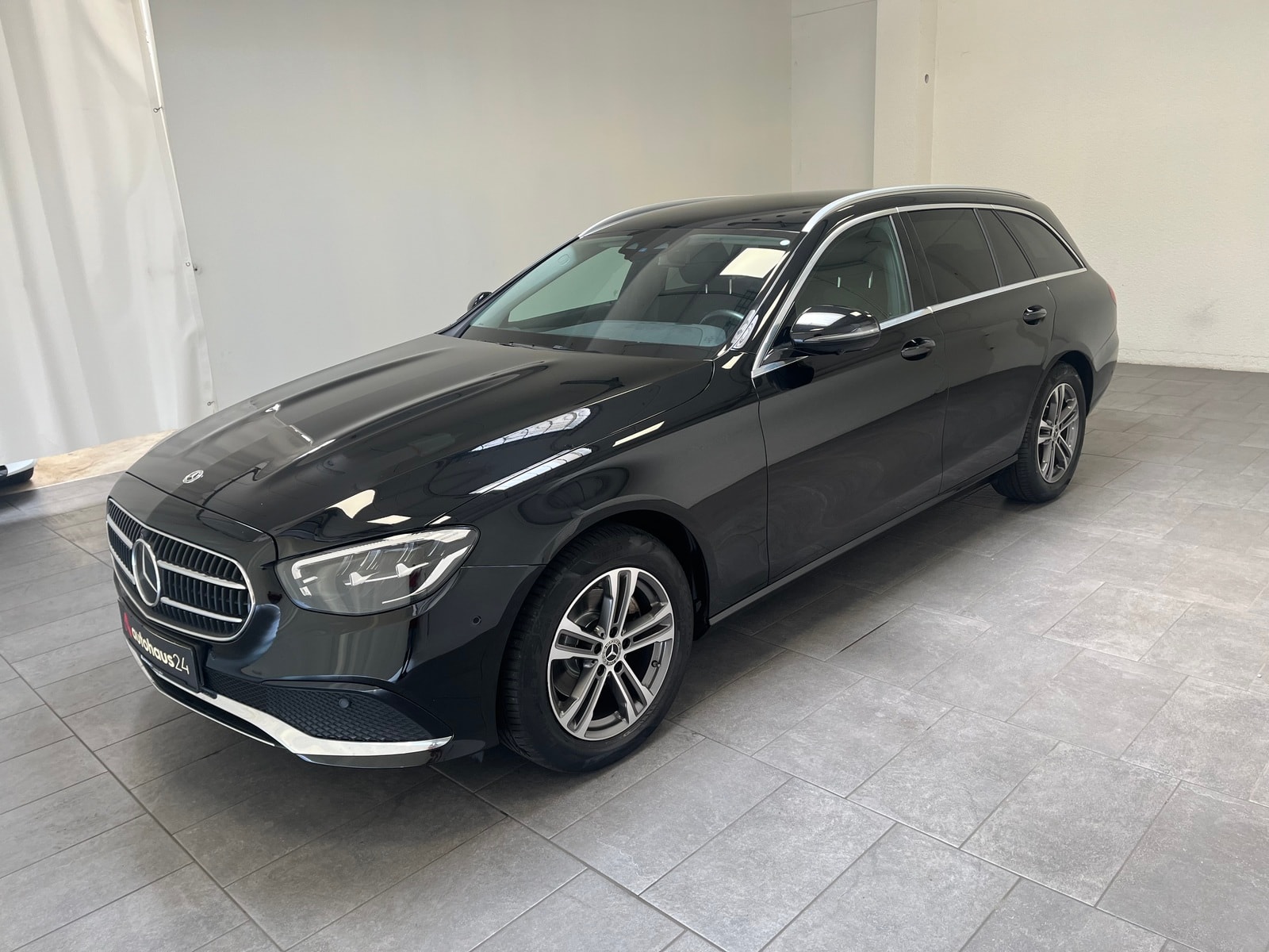 Mercedes Benz E-Klasse Kombi E 220 T d Avantgarde (EURO 6d) #3