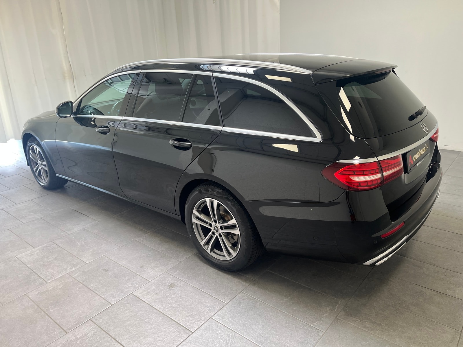 Mercedes Benz E-Klasse Kombi E 220 T d Avantgarde (EURO 6d) #4